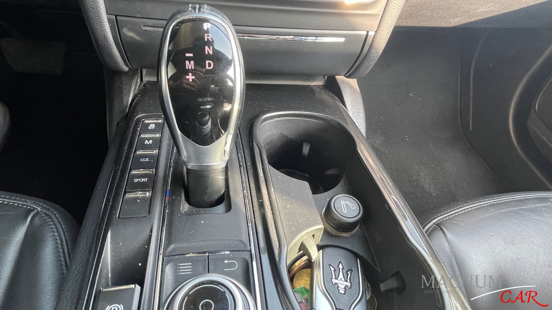 console central de la maserati ghibli phase 2