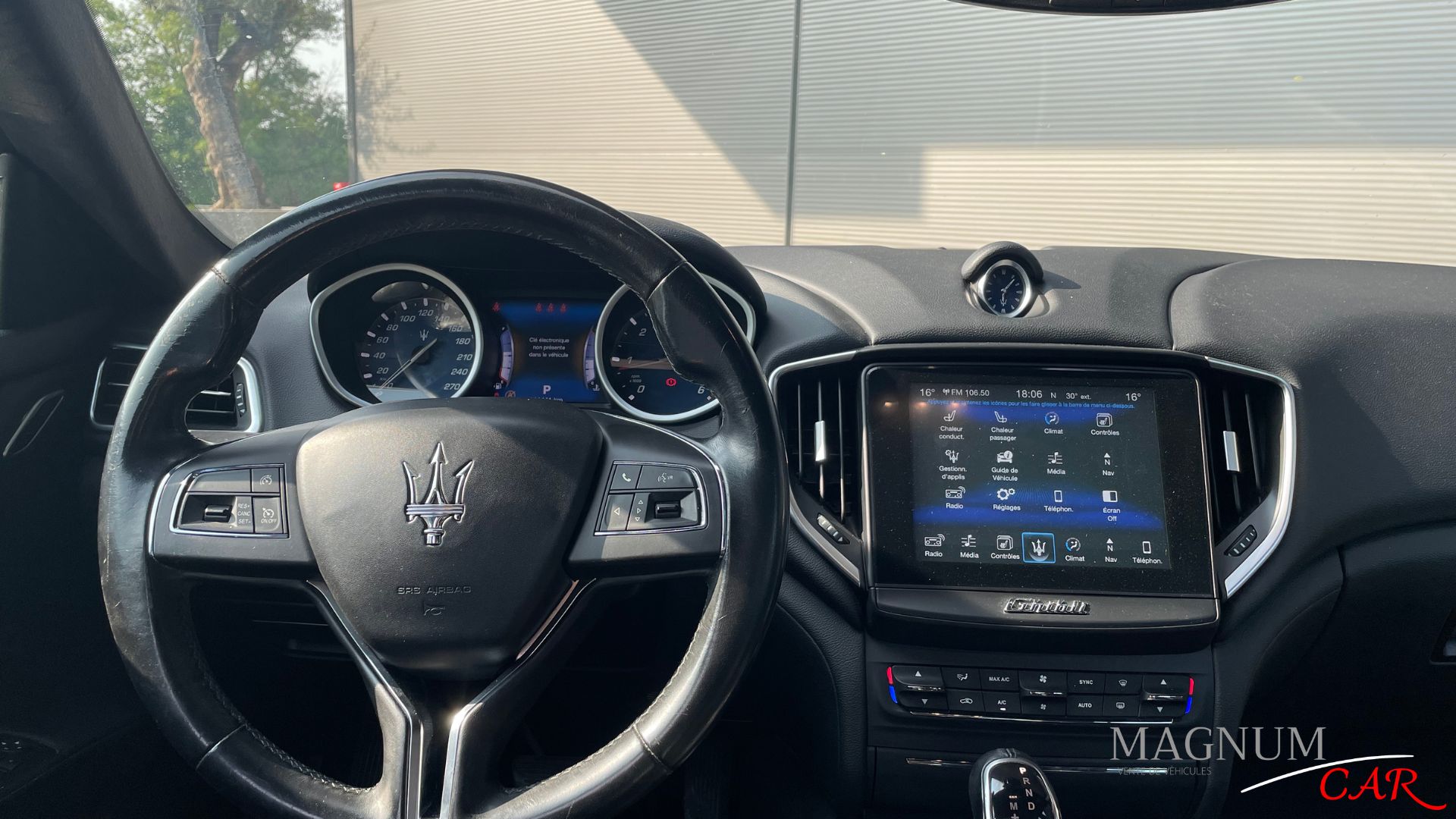 intérieur maserati ghibli phase 2