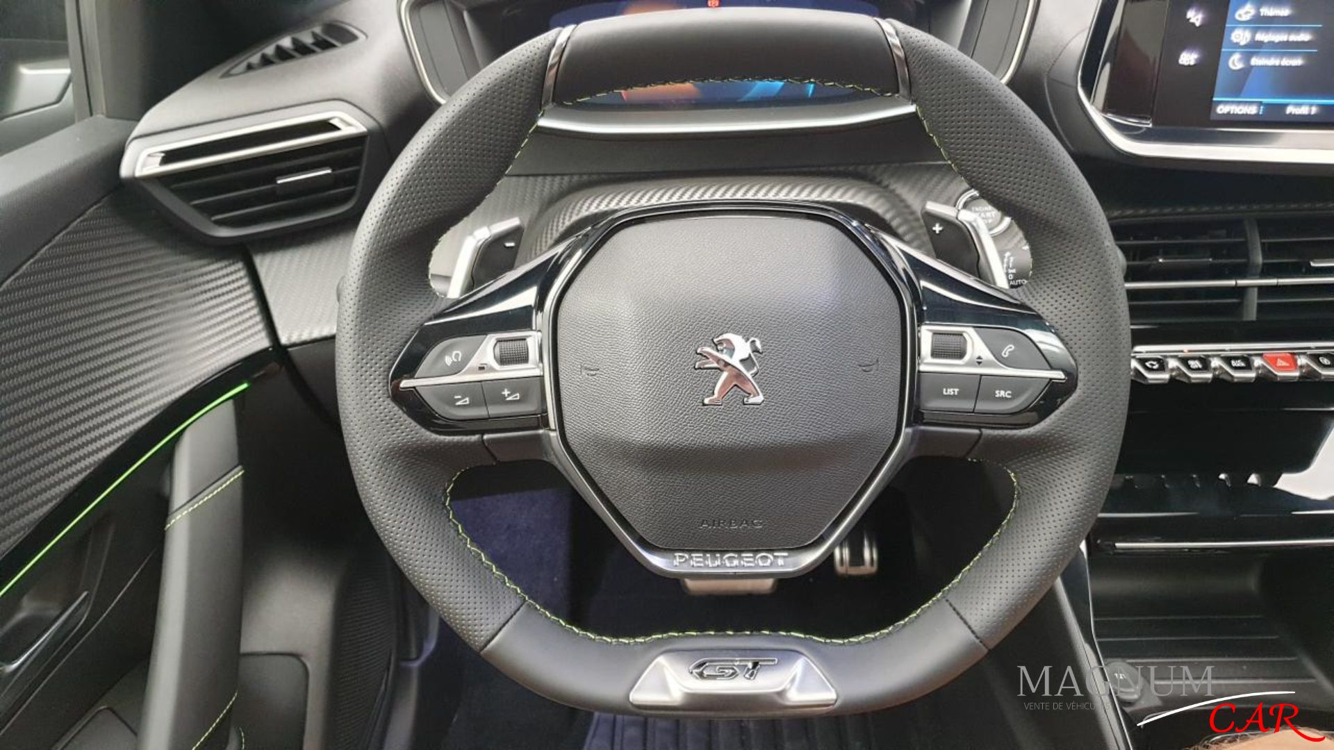 PEUGEOT Volant Cuir perforé GT