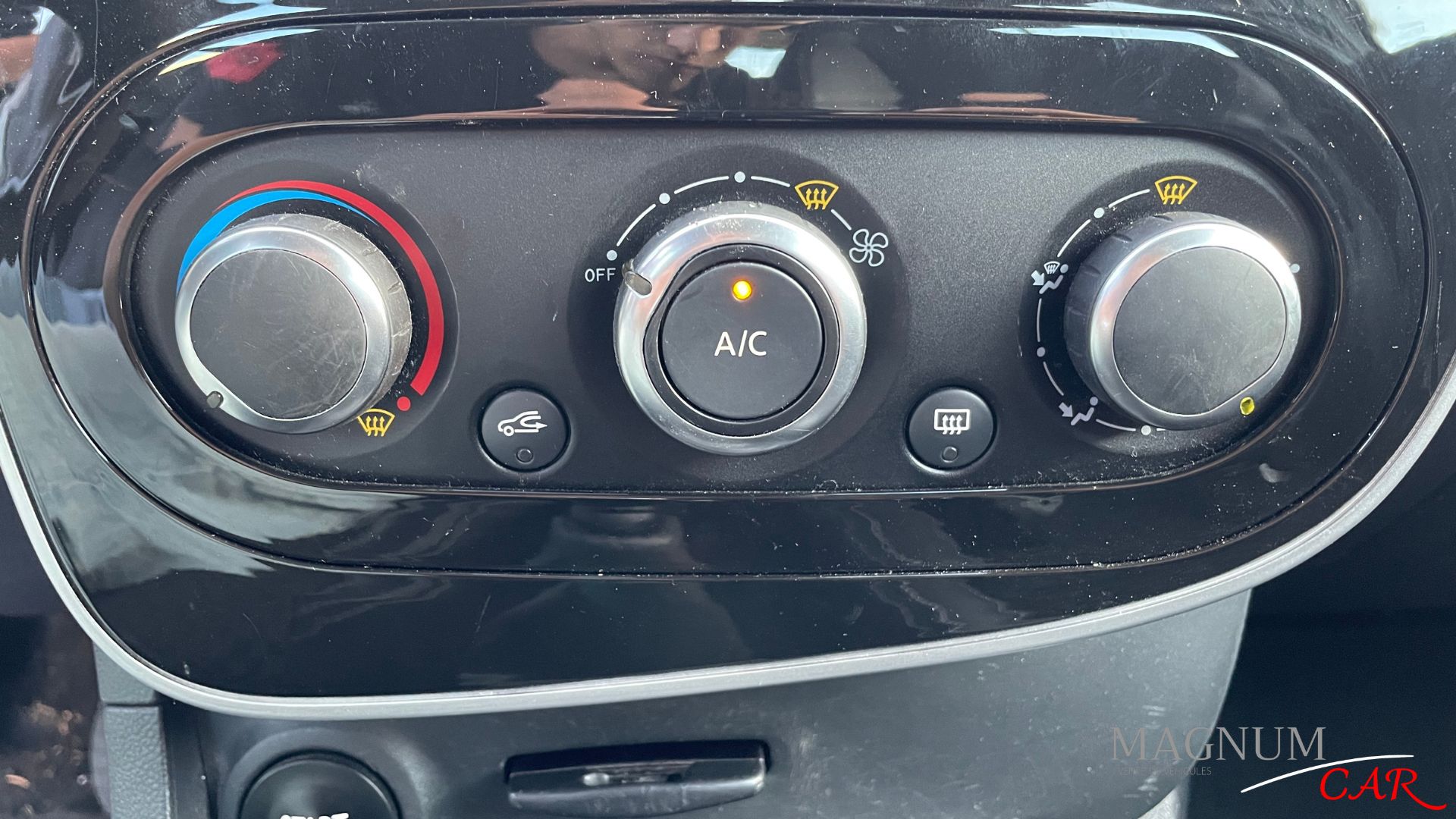 climatisation Clio 4 