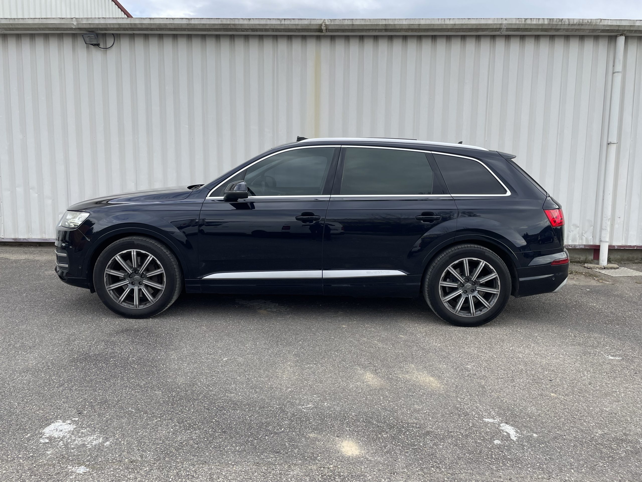 C7 - BLEU ENCRE, MÉTALLISÉ